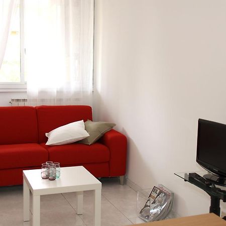 Apartamento Terrazze Fiorite Bérgamo Habitación foto